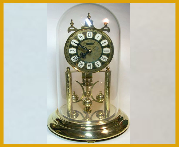 El reloj de péndulo fue un gran avance ya que se utilizó pro primera vez un minutero